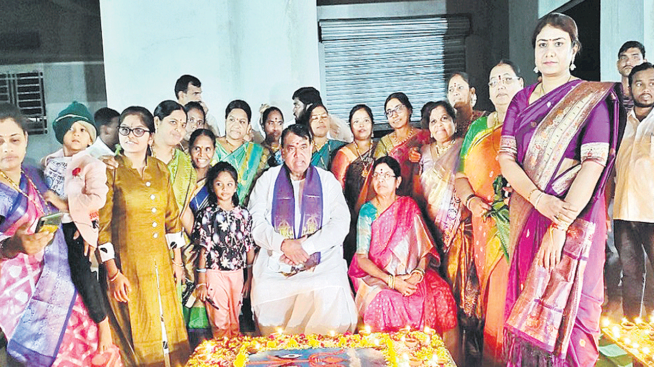 కన్నుల పండువగా కార్తిక దీపోత్సవం