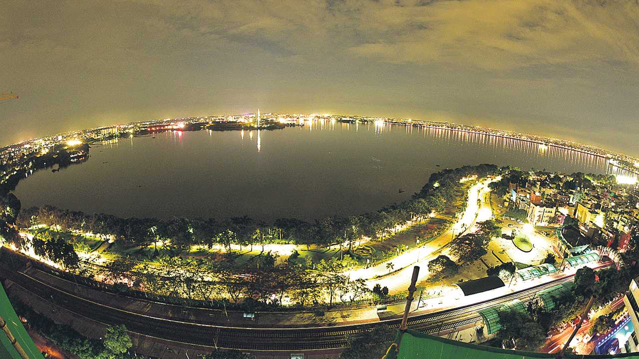 ముత్యాల నగరం సంగీత సాగరం