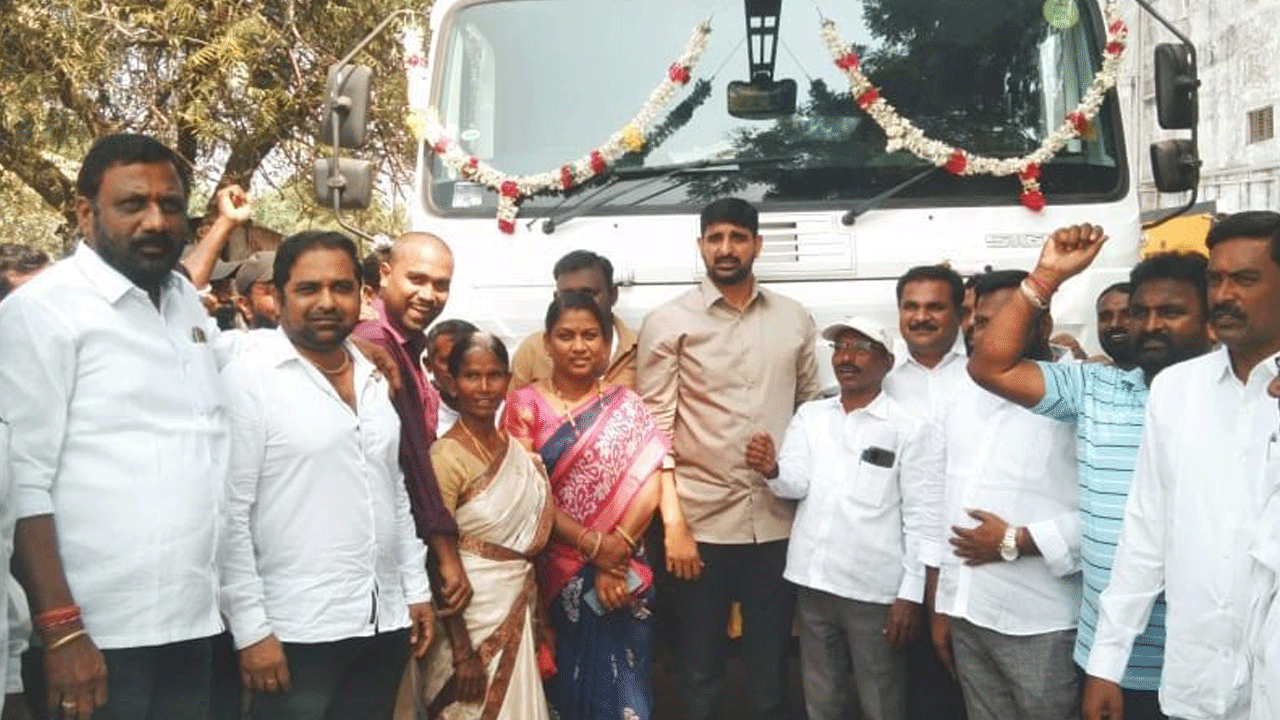 యువత ఉన్నత స్థాయికి ఎదగాలి