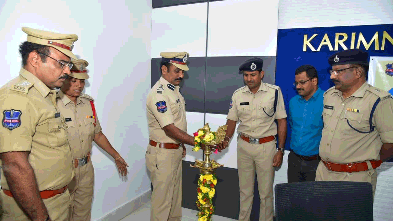 మహిళల భరోసా కోసమే ఉమెన్‌ హెల్ప్‌ డెస్‌