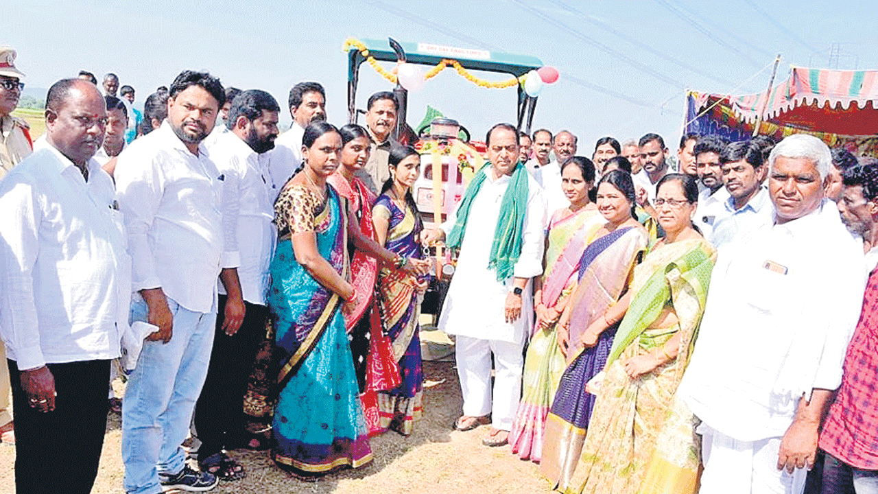 రైతును ప్రోత్సహిస్తున్నది కేసీఆరే..