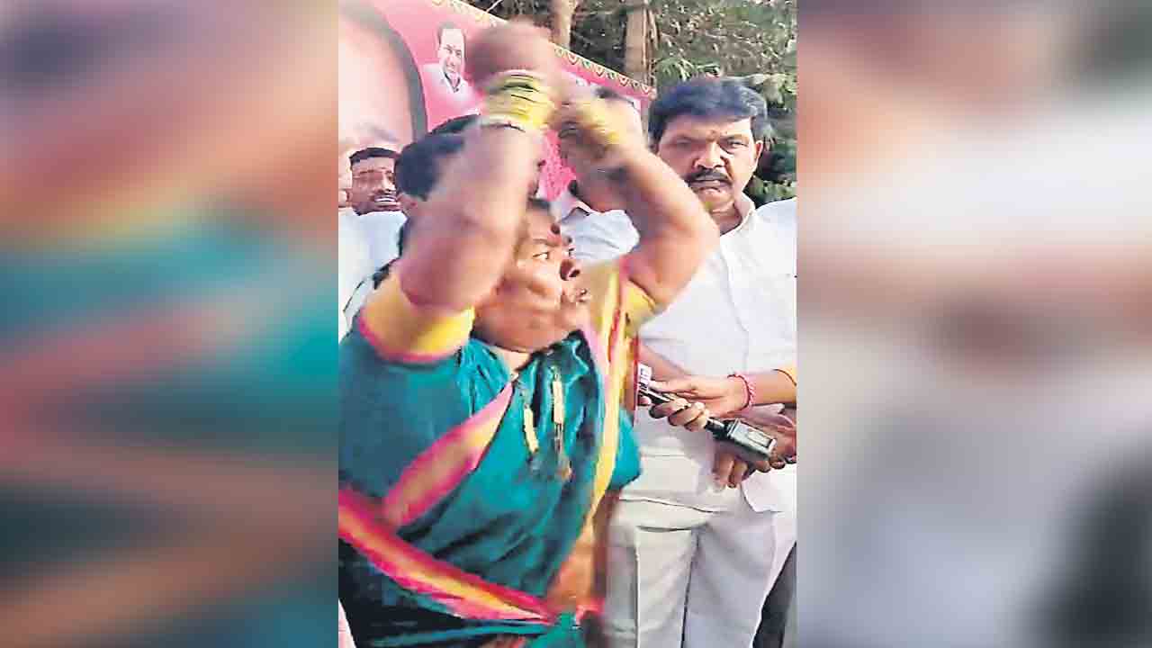 ఈ బీజేపీ నోట్ల మన్నువొయ్య!.. బీజేపీ ప్రభుత్వంపై సామాన్యుల ఆగ్రహావేశాలు