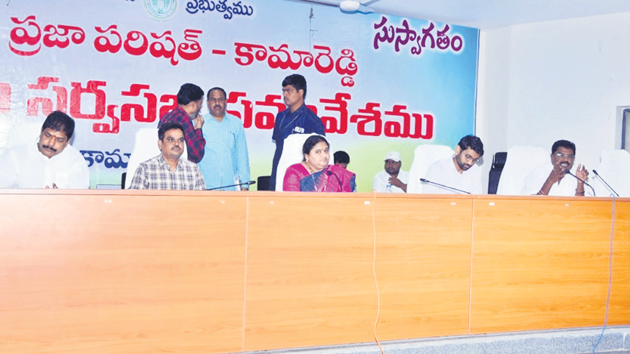 పింఛన్లురాని వారి వివరాలు సేకరించాలి