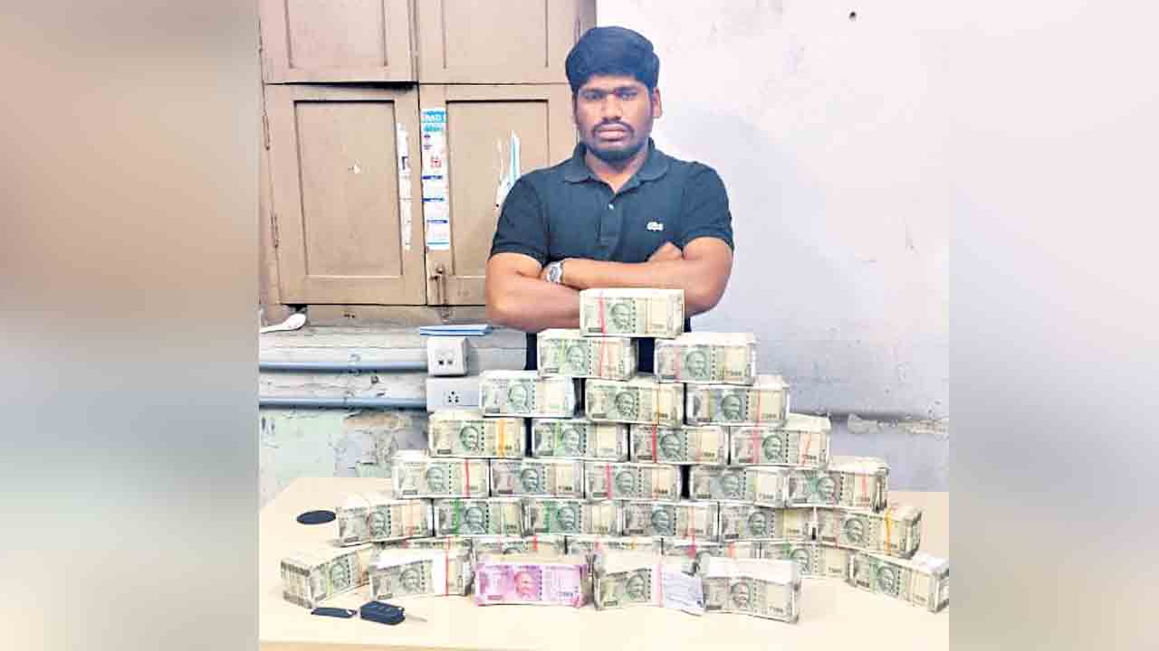 మునుగోడుకు జమున హ్యాచరీస్‌ మనీ