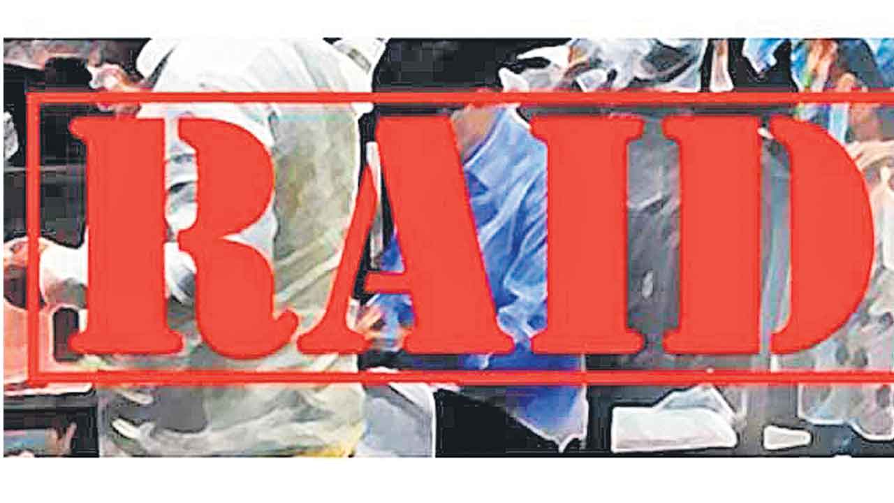 రివెంజ్‌ పాలిటిక్స్‌కు రివర్స్‌ పంచ్‌