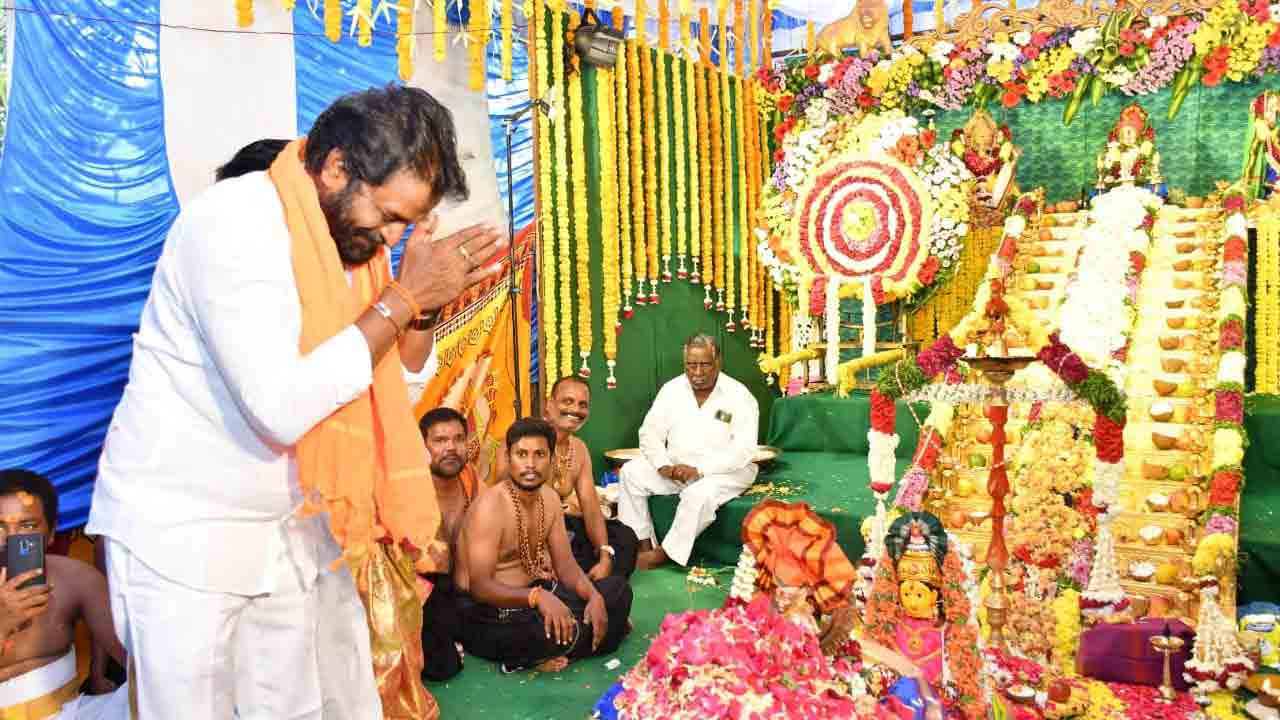 అయ్యప్ప ఆశీస్సులతో.. అందరూ సుభిక్షంగా ఉండాలి