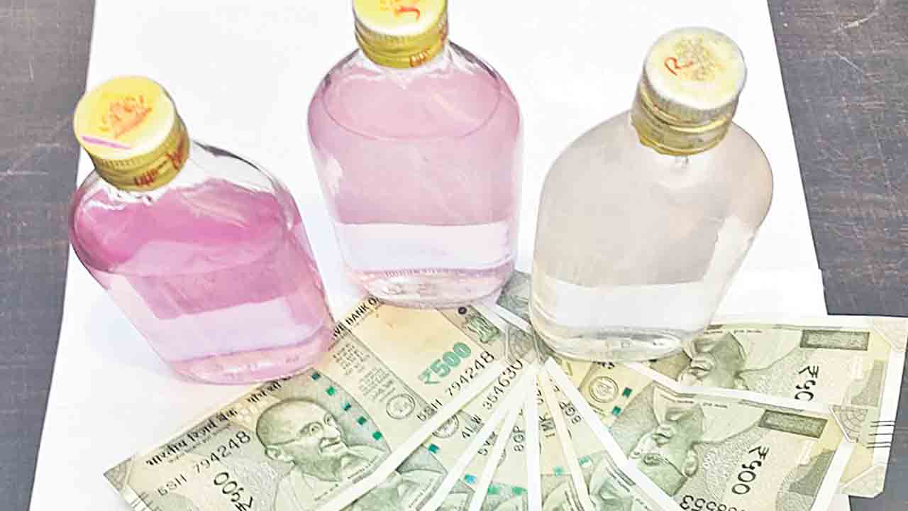 ఏసీబీ దాడి..