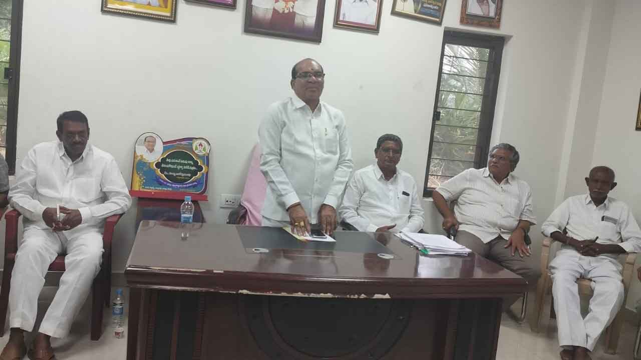 ఆయిల్పాం రైతుల సమస్యలు పరిష్కరిస్తా..