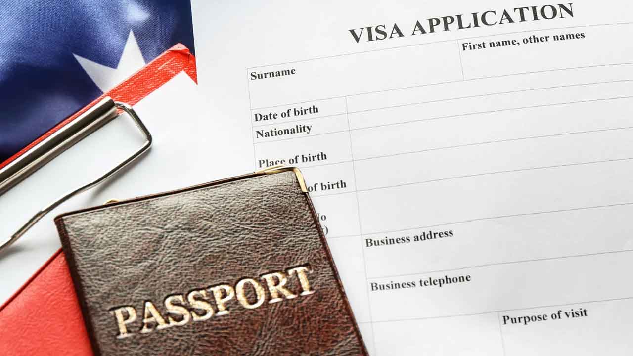 అమెరికా పర్యాటక వీసాకు మూడేండ్లు ఆగాల్సిందే!