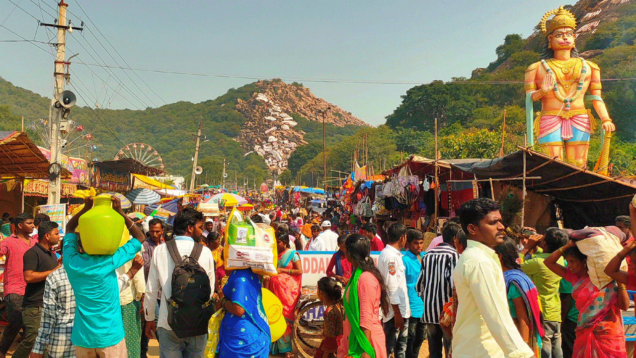 వైభవంగా కురుమూర్తి బ్రహ్మోత్సవాలు