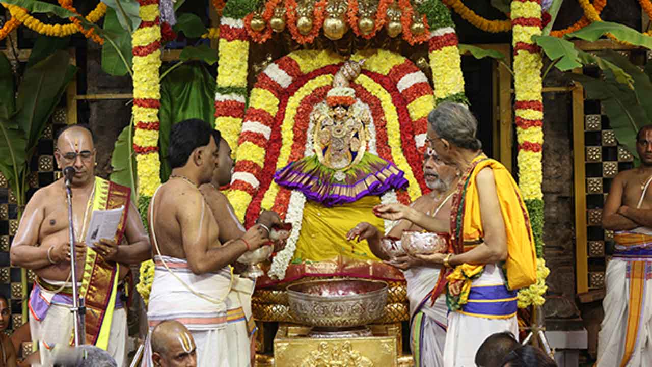 శ్రీ పద్మావతి అమ్మవారి ఆలయంలో వైభవంగా లక్ష కుంకుమార్చన