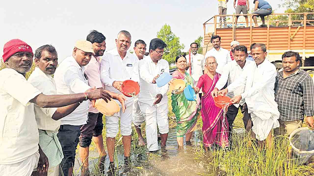 మత్స్యకారుల సంక్షేమమే ప్రభుత్వ లక్ష్యం