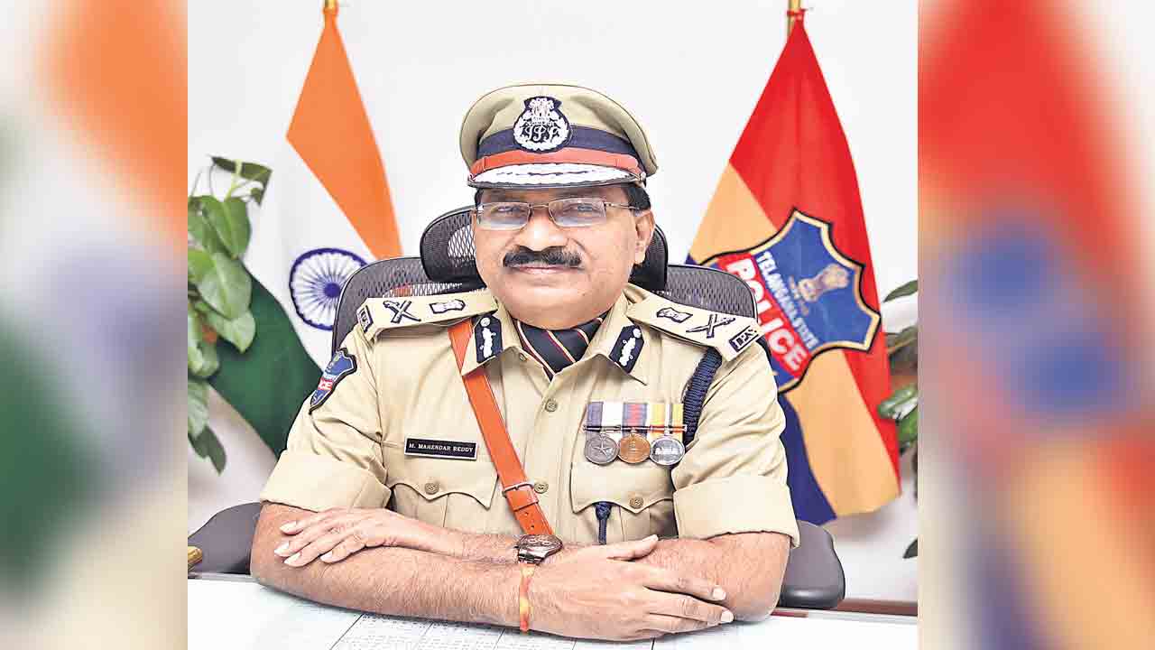 డిసెంబర్‌ 31న డీజీపీ మహేందర్‌రెడ్డి రిటైర్మెంట్‌