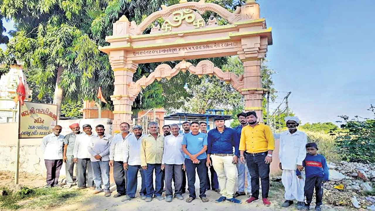 నీళ్లివ్వని మీకు ఓటెందుకు?