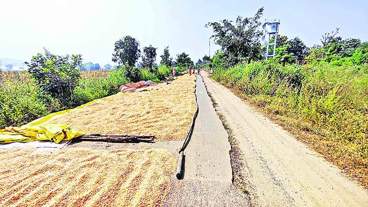 కల్లాలకు కేంద్రం కళ్లెం