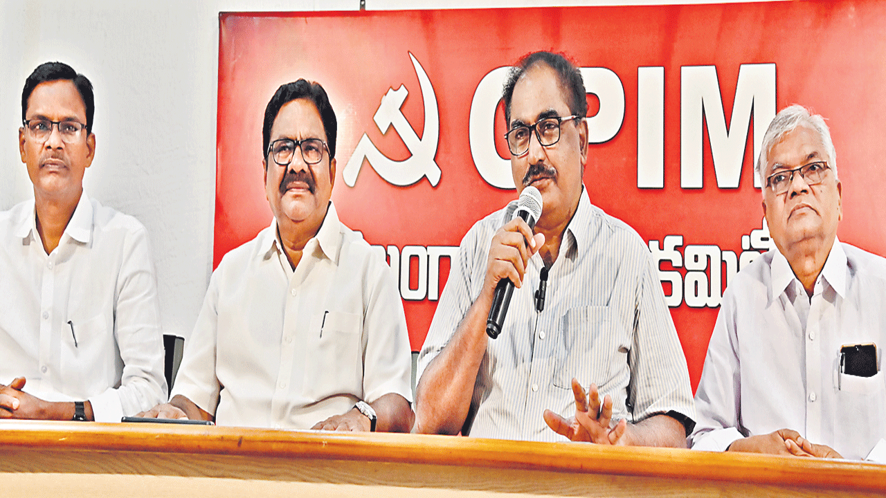 బీజేపీ మతోన్మాదాన్ని ప్రతిఘటిస్తాం