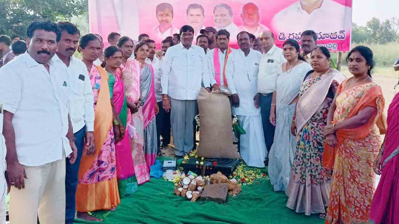 రైతుబాంధవుడు సీఎం కేసీఆర్‌