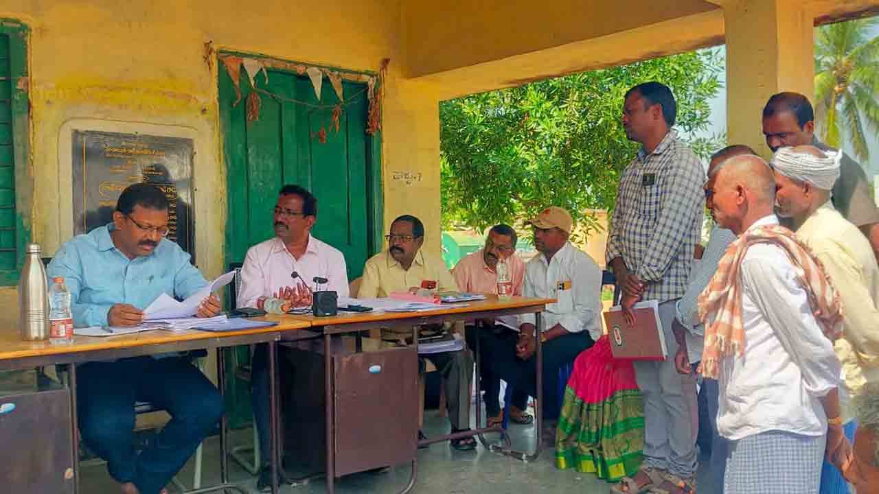 పోడు గోడు తీర్చేలా..