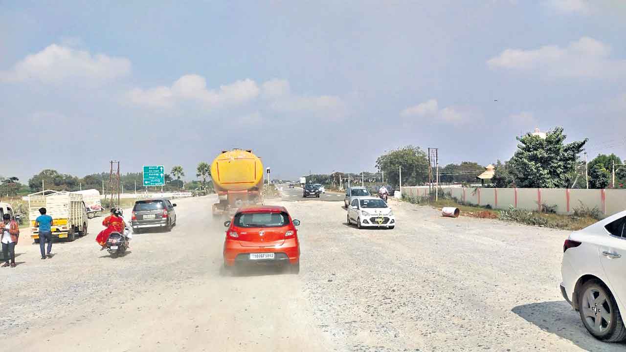 శంకుస్థాపనకే ఏడాదిన్నర.. పనులెప్పుడో!