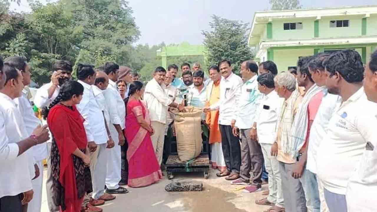 కొనుగోలు కేంద్రాల్లోనే మద్దతు ధర