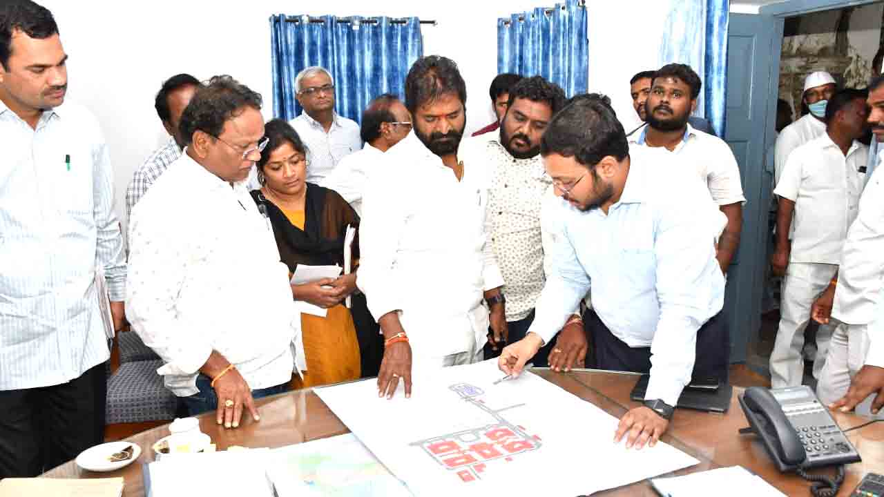 సీఎం పర్యటనసక్సెస్‌ చేయాలి