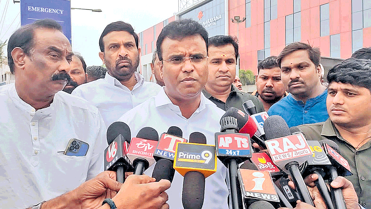 మంత్రి కుమారుడు మహేందర్‌రెడ్డికి అస్వస్థత