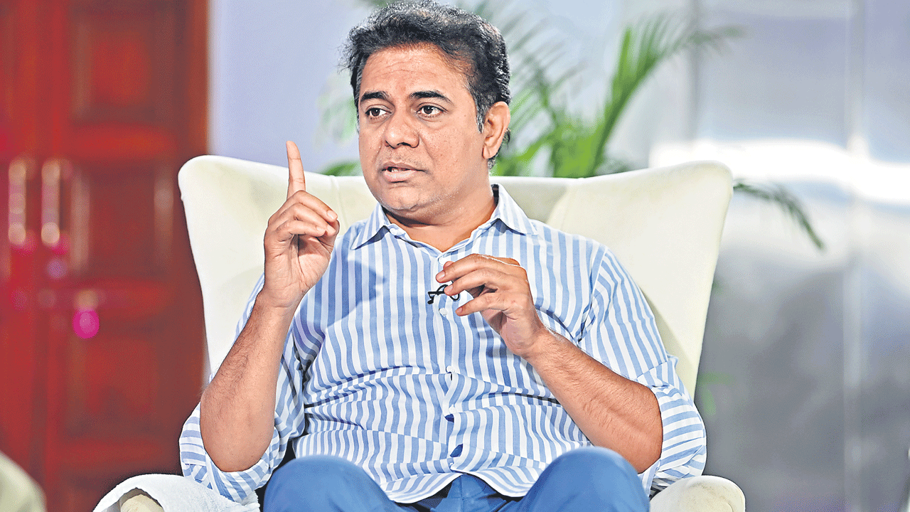 ఆర్థిక పతనం మోదీ పుణ్యం