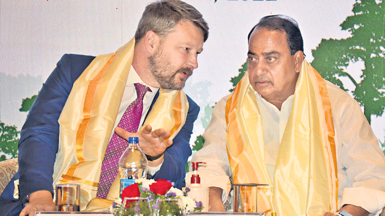 సాంకేతికతో అడవుల సంరక్షణ