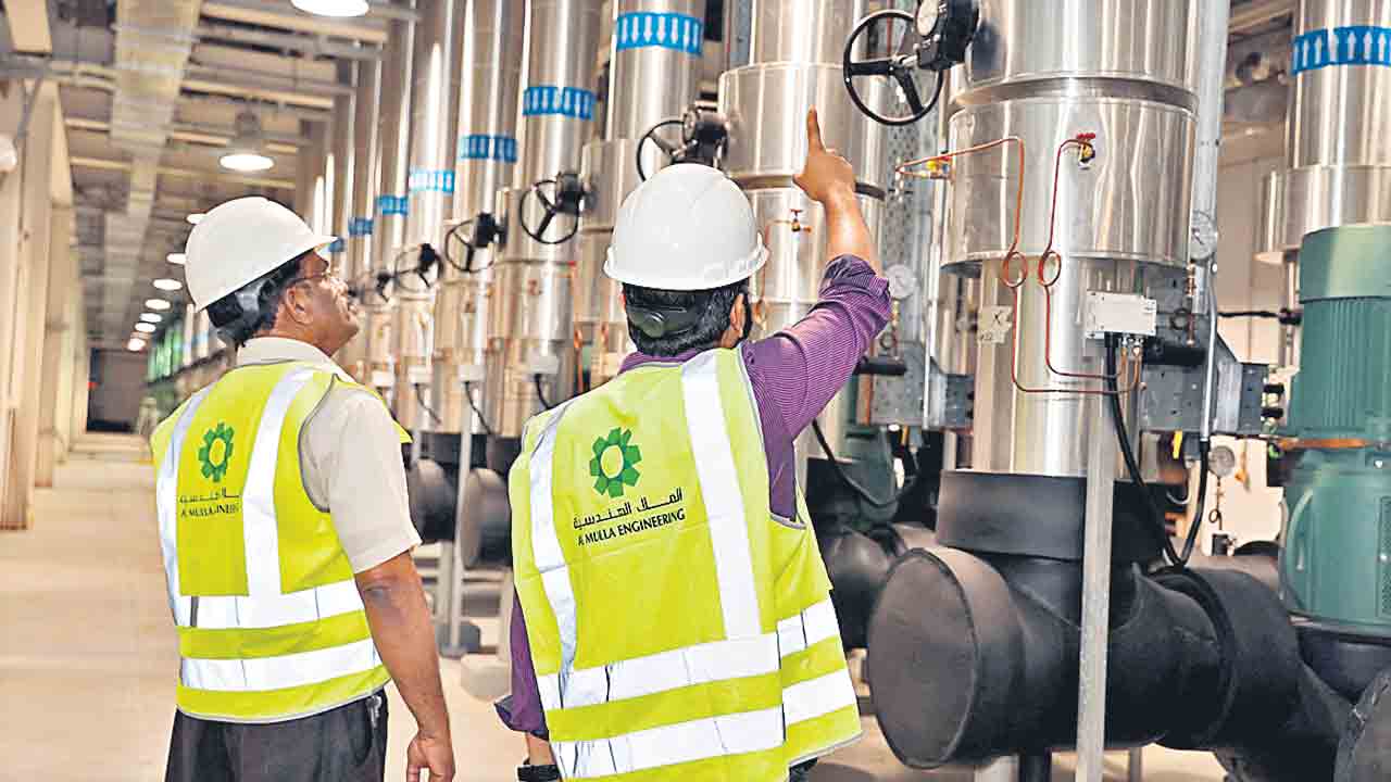 కువైట్‌లో 12 వేల మంది భారత ఇంజినీర్ల ఉద్యోగాలు ఔట్‌!