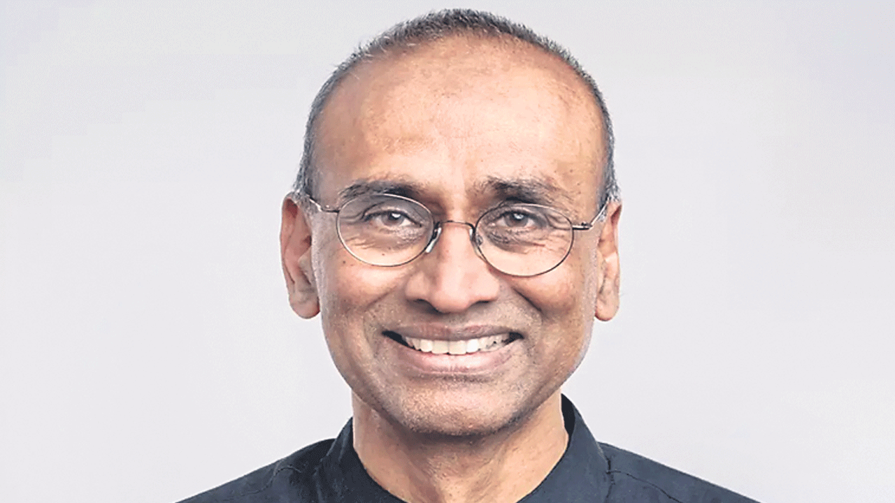 నోబెల్‌ గ్రహీత రామకృష్ణన్‌కు యూకే ప్రతిష్ఠాత్మక అవార్డు