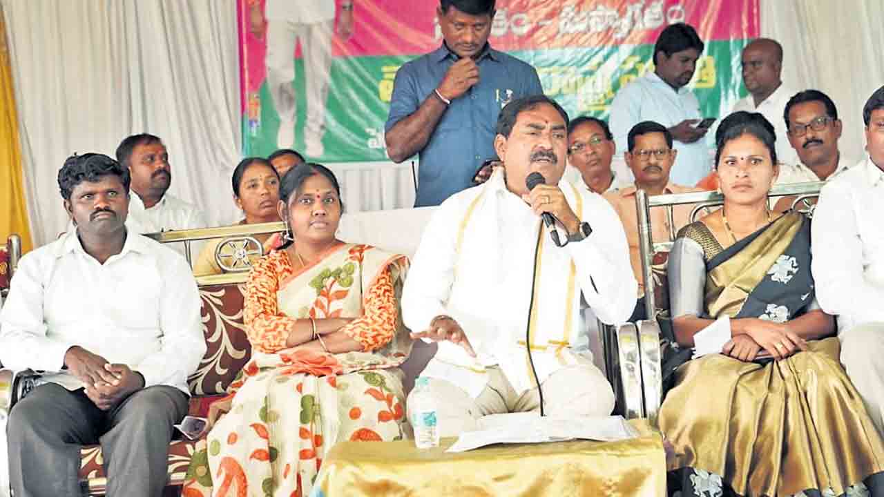 దళితబంధు ప్రపంచ దేశాలకు దిక్సూచి