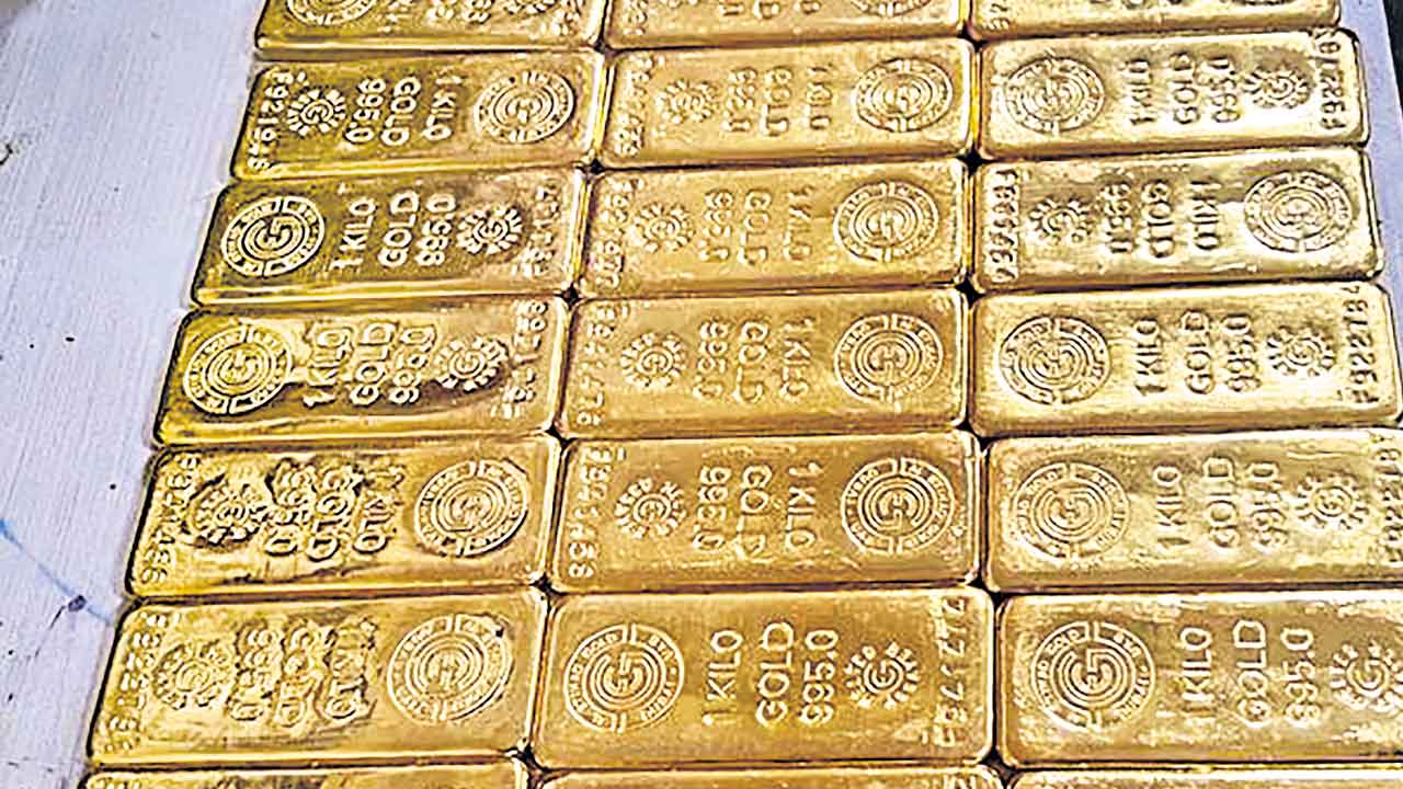 61 కిలోల బంగారం సీజ్‌