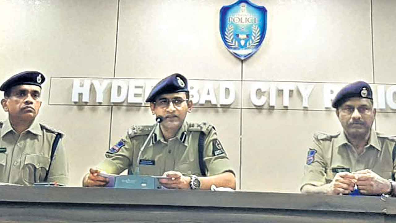 స్కానింగ్‌.. స్కామ్‌ నిందితుడు దొరికాడు