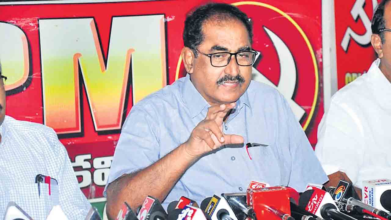 దేశ ఐక్యతకు బీజేపీ ప్రమాదం: తమ్మినేని