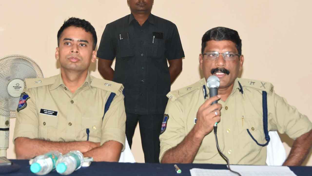 శాంతిభద్రతల రక్షణలో ‘బ్లూ కోల్ట్‌, పెట్రో కార్‌’ పాత్ర కీలకం