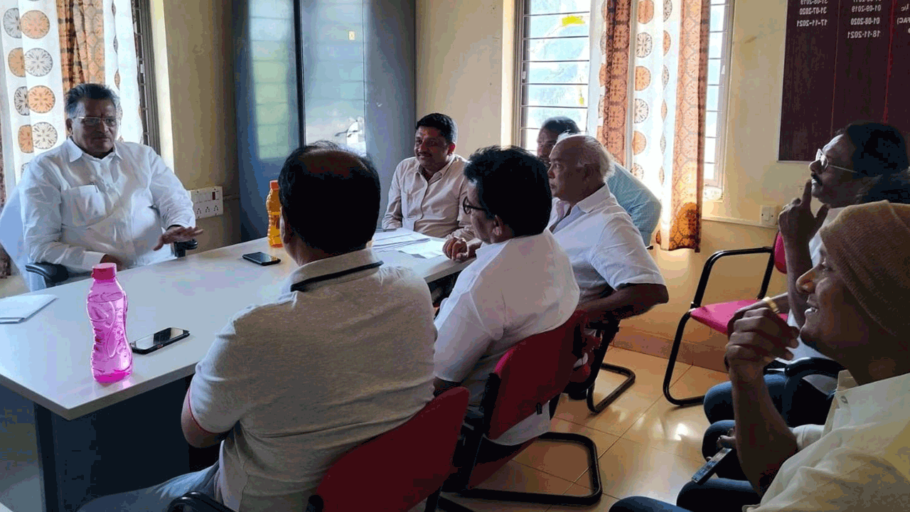 ఆయిల్‌పాం రైతుల సమస్యల పరిష్కారానికి సహకరించండి