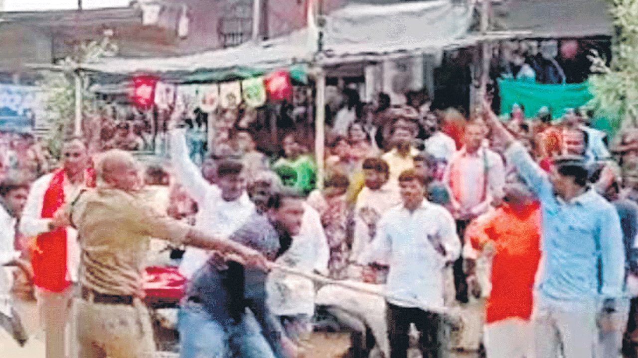 బీజేపీ స్వైర విహారం