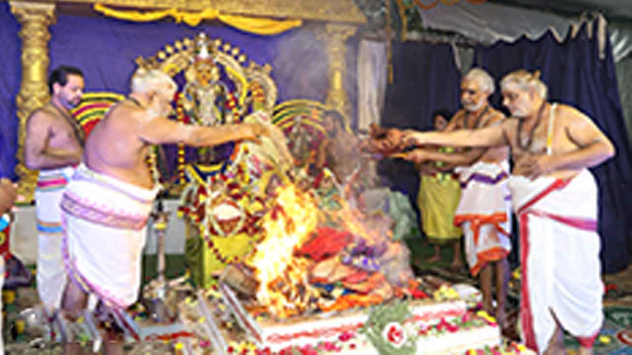 శ్రీ కపిలేశ్వరస్వామివారి ఆలయంలో ముగిసిన చండీయాగం