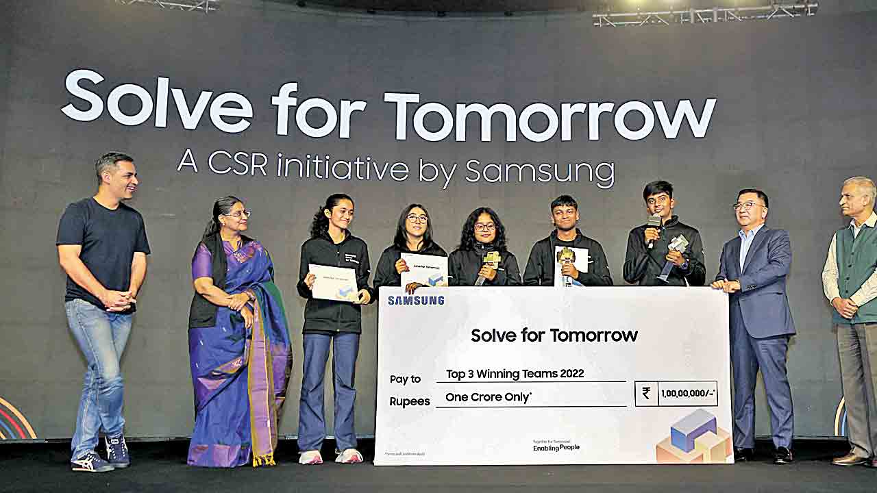 అల్జీమర్స్‌ బాధితులకు స్మార్ట్‌ రిస్ట్‌ బ్యాండ్‌