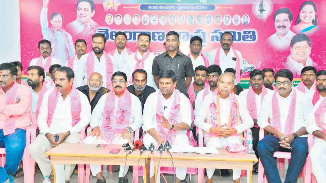 అర్వింద్‌ .. జిల్లాకు ఎన్ని నిధులు తెచ్చావ్‌..