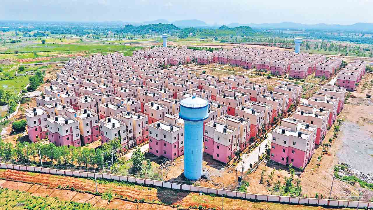 సంక్రాంతి నాటికి డబుల్‌ ఇండ్లు