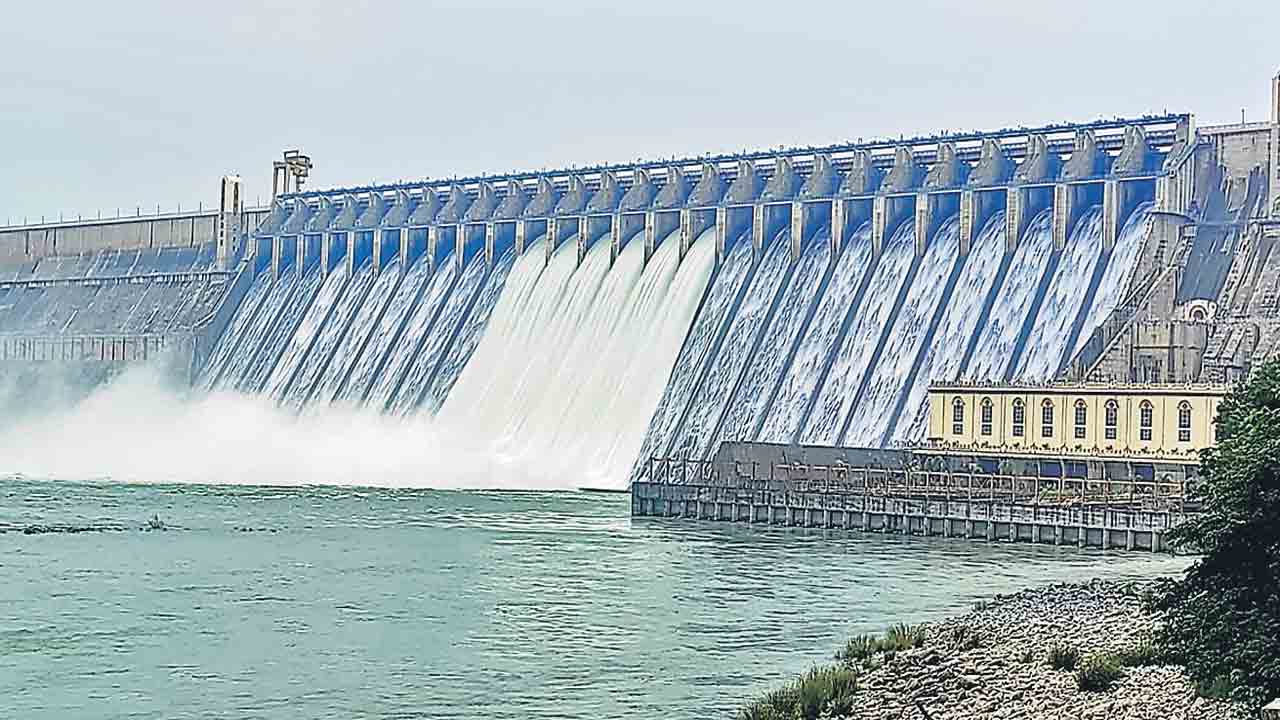 కృష్ణాజలాలపై సుప్రీంకు..!