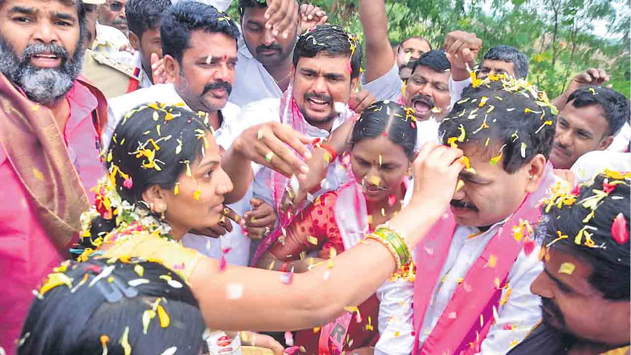 ఏ త్యాగానికైనా సిద్ధం: బీరం