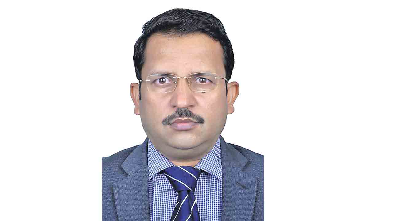 3200 పాస్పోర్టు దరఖాస్తుల పరిశీలన