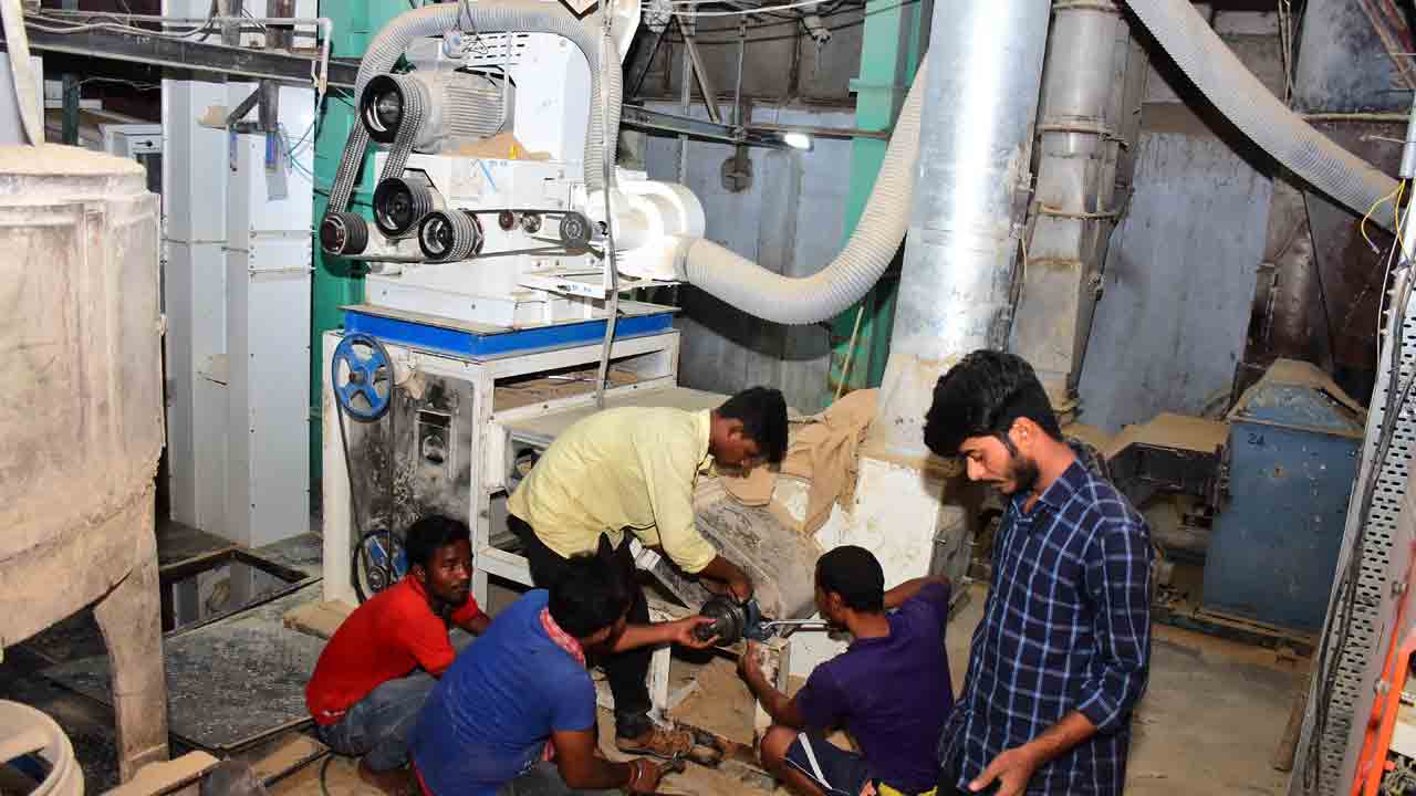 కార్మికులకు కల్పతరువై