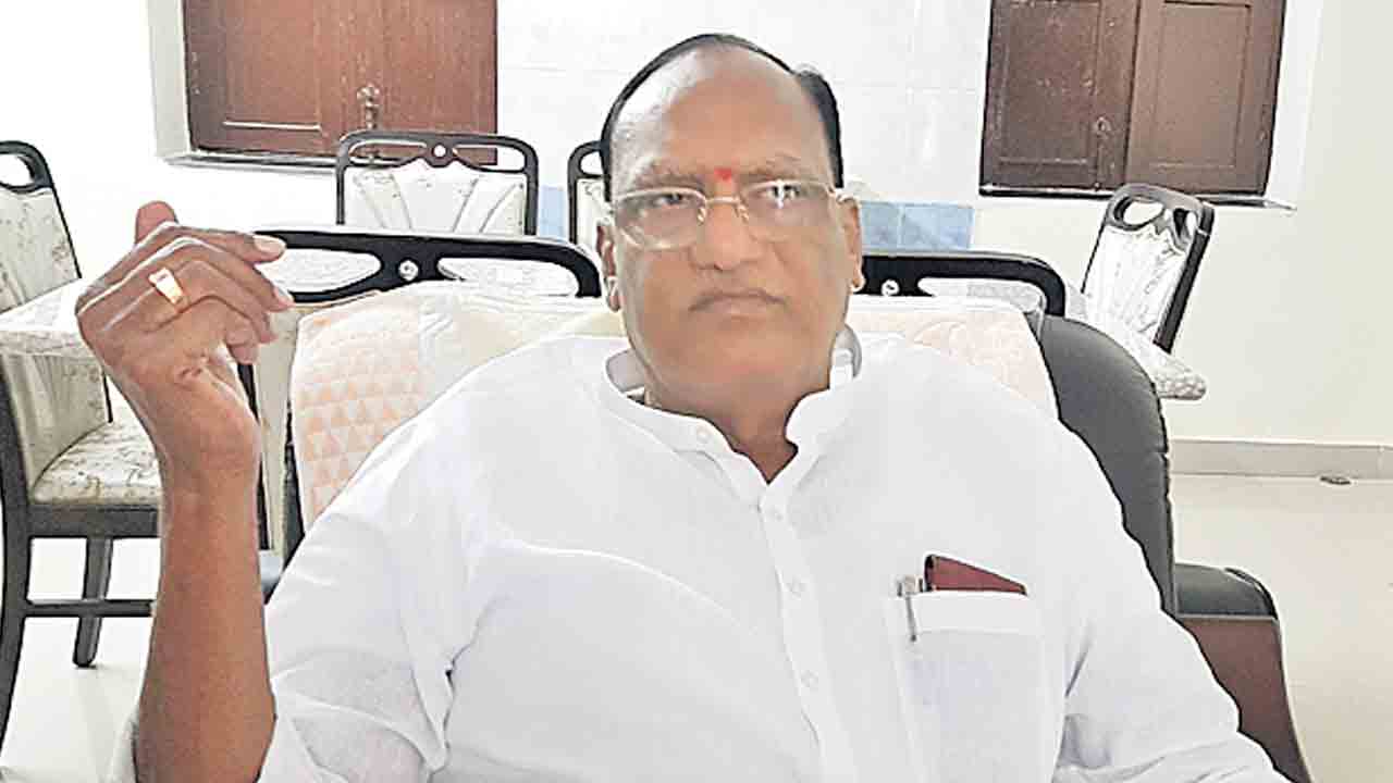 కేంద్రం తీరుతో రాజ్యాంగ వ్యవస్థల నిర్వీర్యం