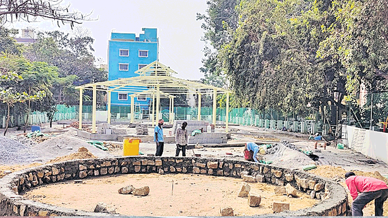 మహిళలు, చిన్నారులకు ప్రత్యేకంగా..