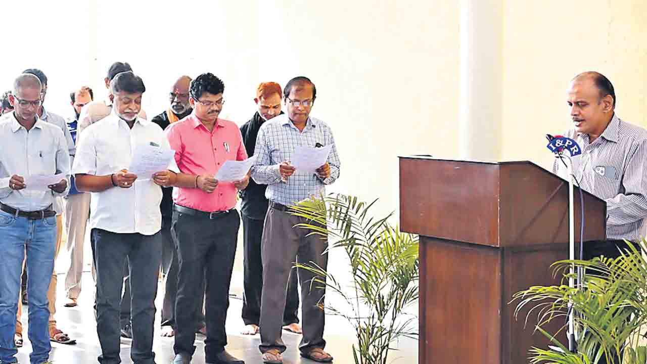 మహోన్నతం.. మన రాజ్యాంగం