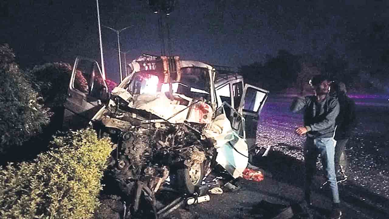 శ్రీశైలం వెళ్లివస్తూ.. మృత్యుఒడికి