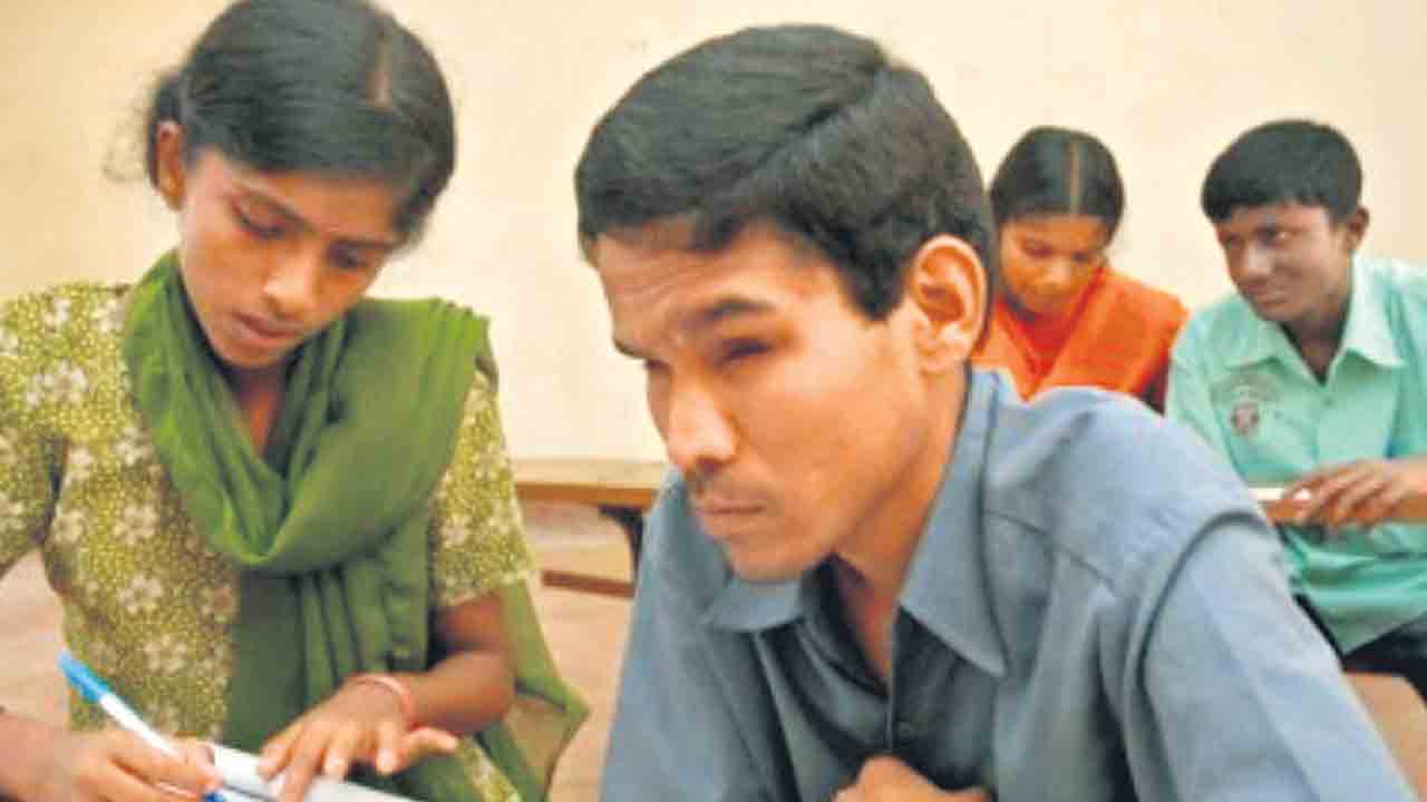 దివ్యాంగుల విద్యకు అండ